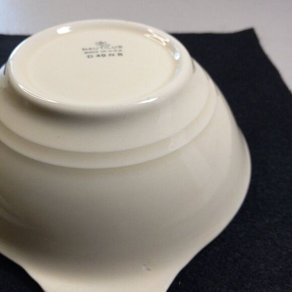 Vintage Nautilus Bowl w/ Handles D49 N8 Fruit Design Inside Cottagecore - Picture 4 of 7